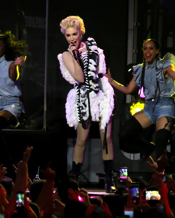 Gwen Stefani Live in der Jimmy Kimmel Show jpeg