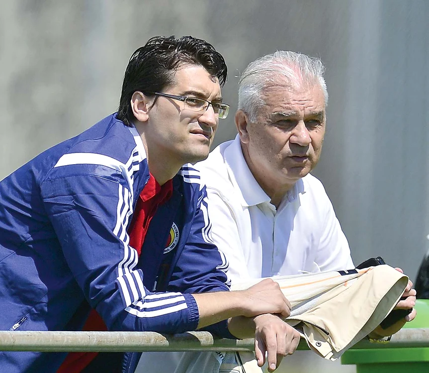 
    Iordănescu i-a fost alături lui Burleanu de când acesta a preluat şefia FRFFoto: Răzvan Păsărică  