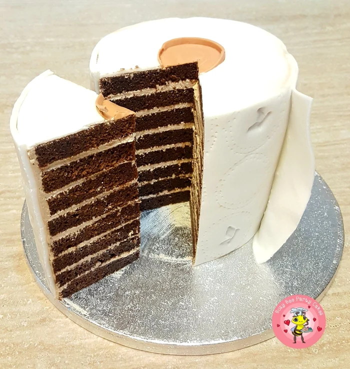 tort hartie igienica 01