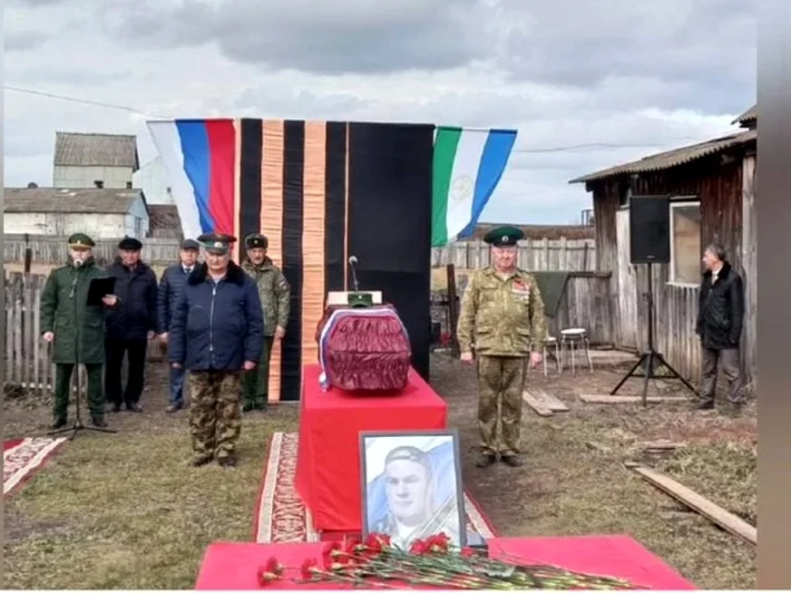 Înmormânarea unui ocupant rus FOTO: Telegram Ucraina 365