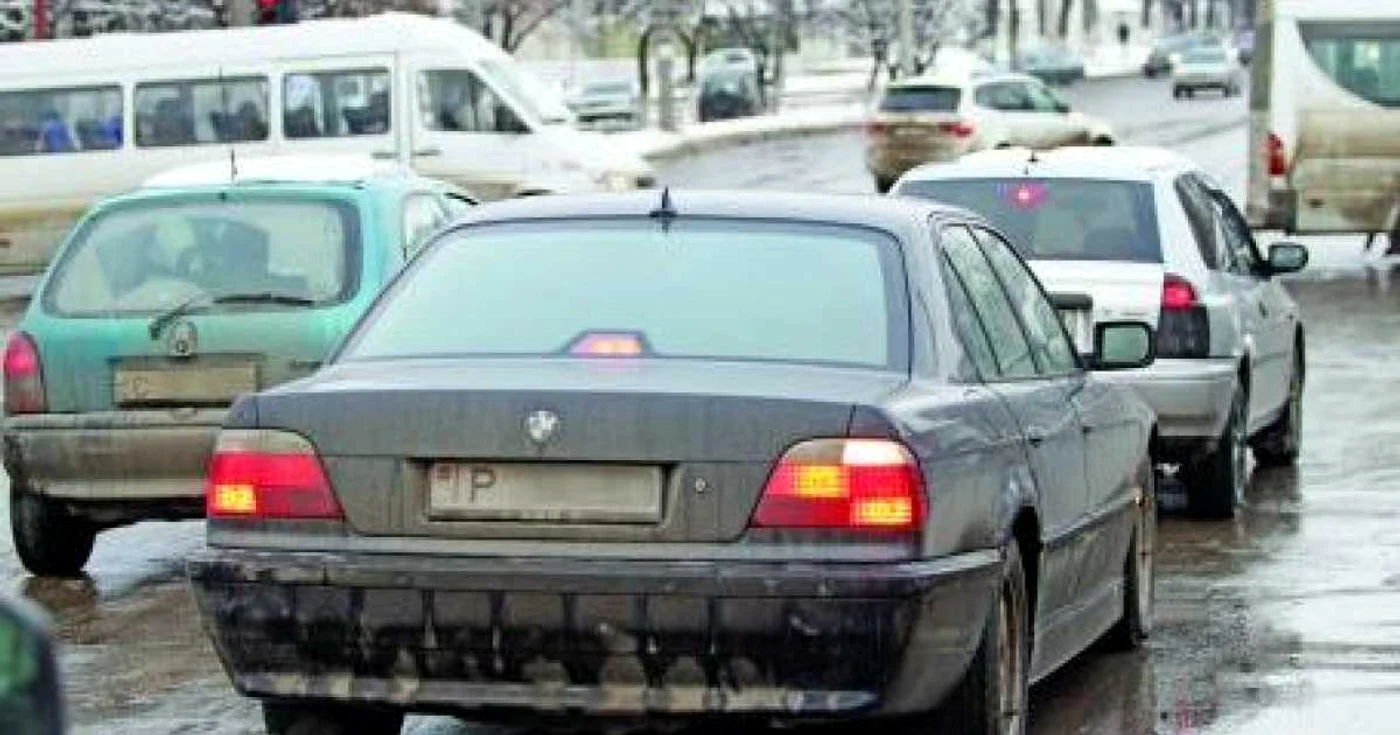 S-a modificat legislaţia pentru maşinile străine. FOTO: Adevărul