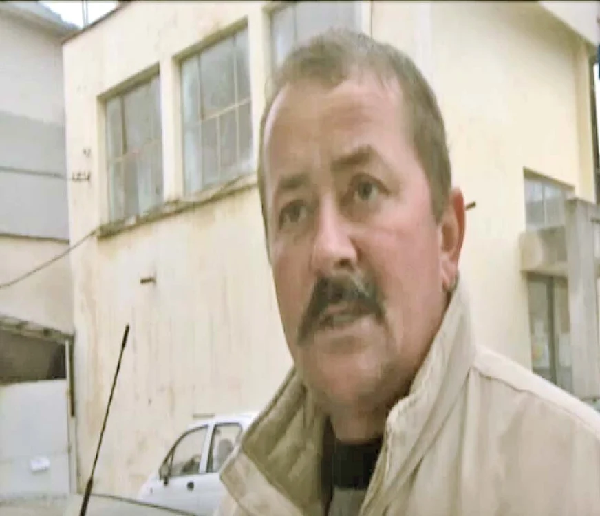 Constantin Mornea i-a crăpat capul vecinului său şi, împreună cu  amanta, l-au târât pe şosea pentru a-i înscena un accident rutier