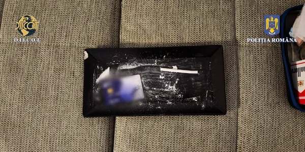grupare specializată în traficul de droguri, destructurată la Cluj Foto DIICOT jpg