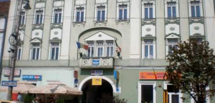 Târgu Mureş: Primăria Târgu Mureş va da în judecată CJ pentru clădirea Şcolii de Arte
