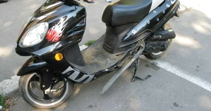 Conducea un moped neînregistrat FOTO Arhivă Adevărul