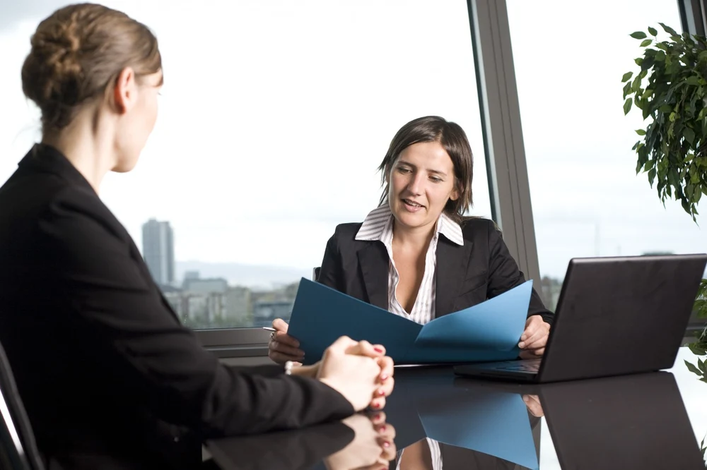 Schimbări majore în legislația muncii în 2026. Ce trebuie să știe angajații și angajatorii