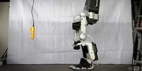 exoschelet robotic foto engadget