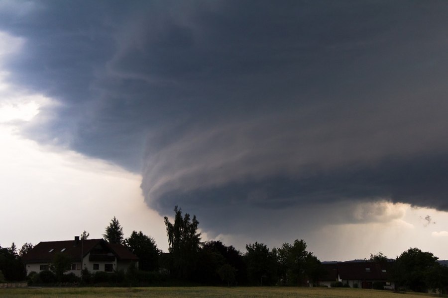 Alertă meteo. Cod galben de vânt în majoritatea zonelor țării. Unde vor fi temperaturi negative | HARTĂ
