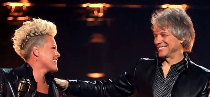 I-a făcut mprturisirea când i-a dat premiulFoto: Instagram