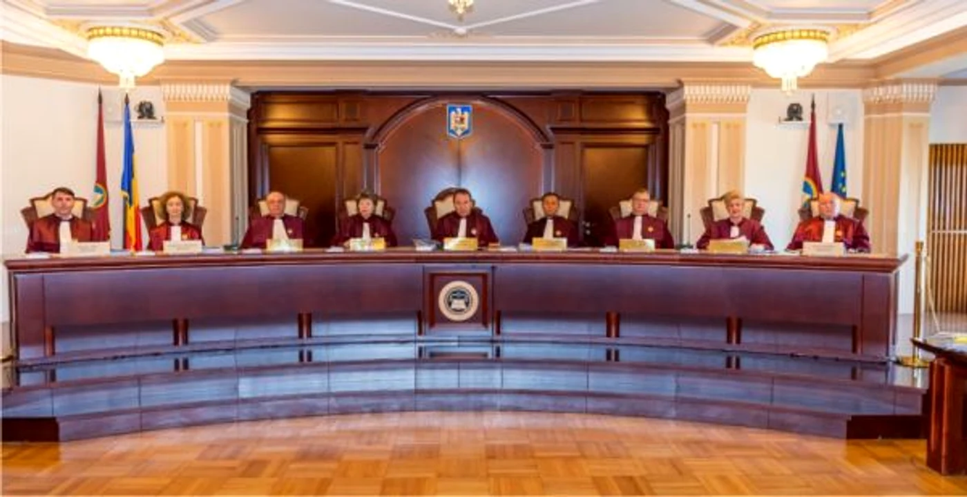 
    Judecătorii Curții Constituționale sunt așteptați să explice statutul moțiunii de cenzurăFoto: bursa.ro  
