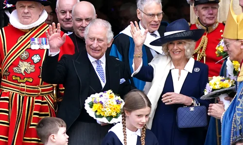 Regele Charles in Joia de monday money Casa Regala (1) jpg