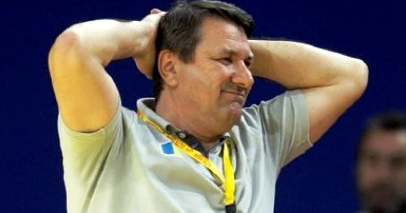 Radu Voina mai are de susţinut anul acesta un meci cu Oltchim în campionatul intern 