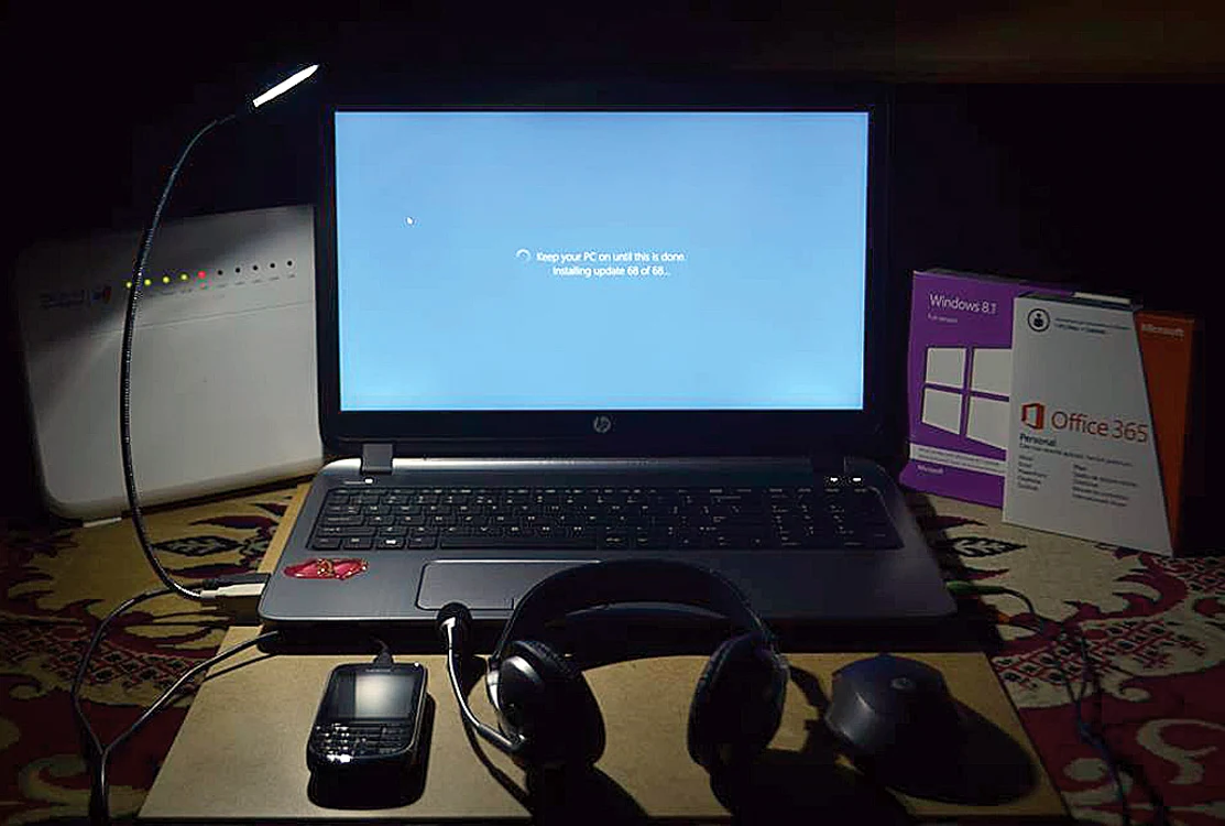Anchetatorii au  găsit pe laptopul  învăţătorului filme  şi poze porno 