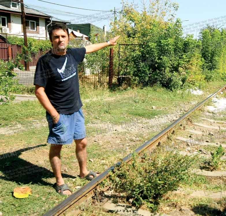 
    “Ne trebuie pasarelă. Copiii se joacă mereu cu mingea în zonă” Valentin Popa, 38 de ani  