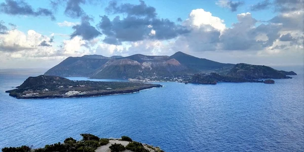 insula vulcano foto pixabay 
