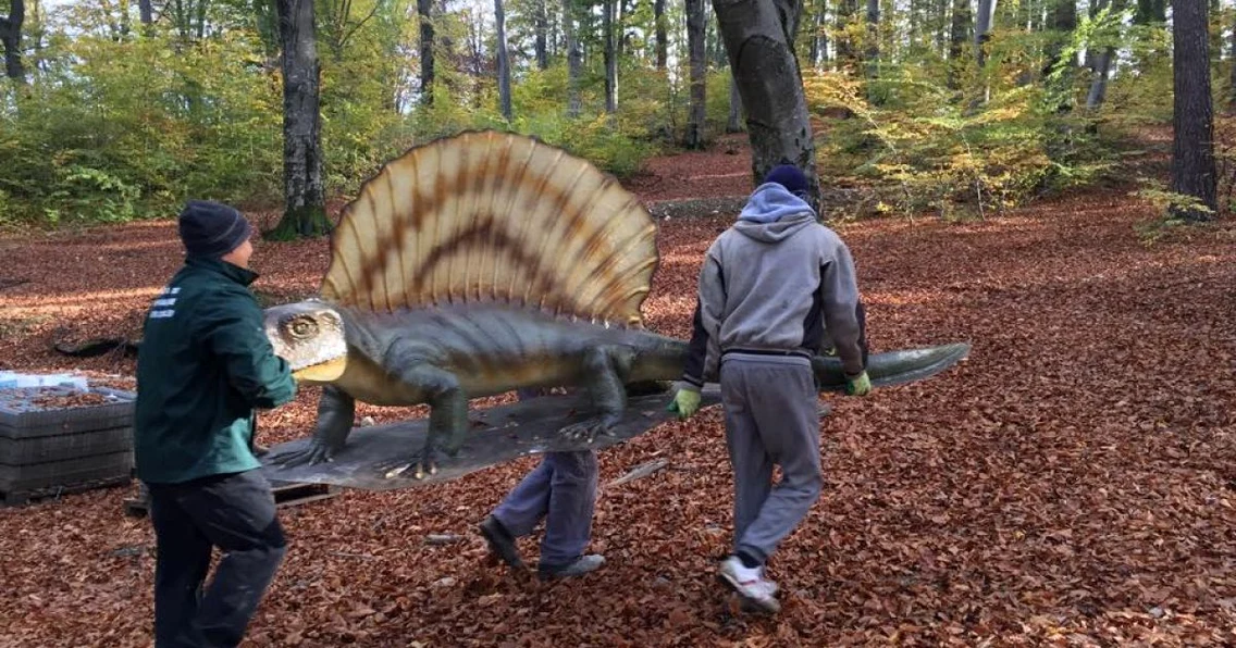 Dinozaurii au aterizat la Râşnov. FOTOfacebook Dino Park