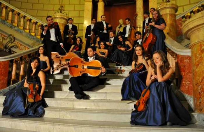 La Ateneul Român, pe 17 aprilie, va avea loc un concert de muzică clasică cu ansamblul Camerata Regală