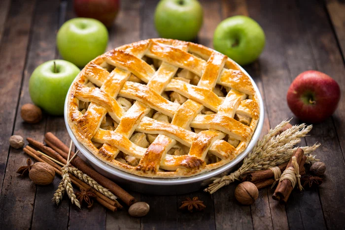 1 tarta de mere shutterstock 470583041 jpg jpeg