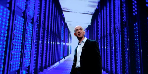 Jeff Bezos, şeful Amazon, la prezentarea Kindle Fire