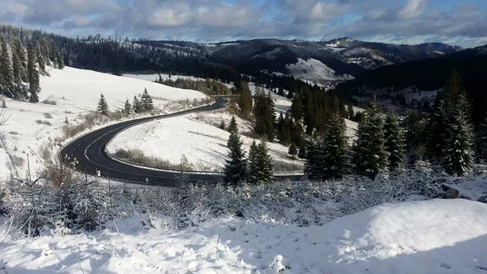 Putem admira priveliști superbe de-a lungul drumului