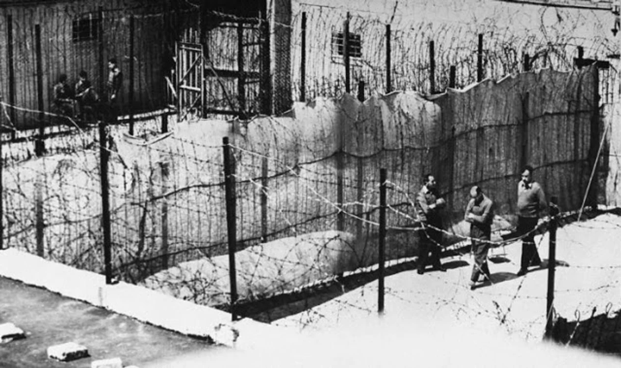 rare photos of adolf eichmann awaits trial in israel 1961 2 jpg jpeg