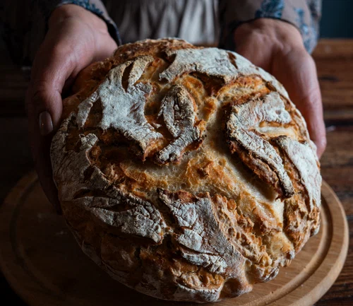 Pâinea se făcea la un cuptor