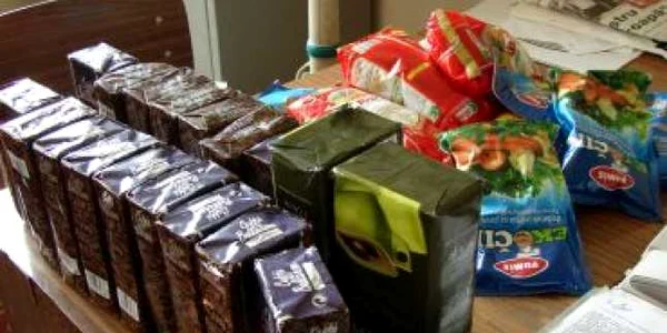 Turu Severin: Ţigări, alcool şi cafea confiscate de pe stradă