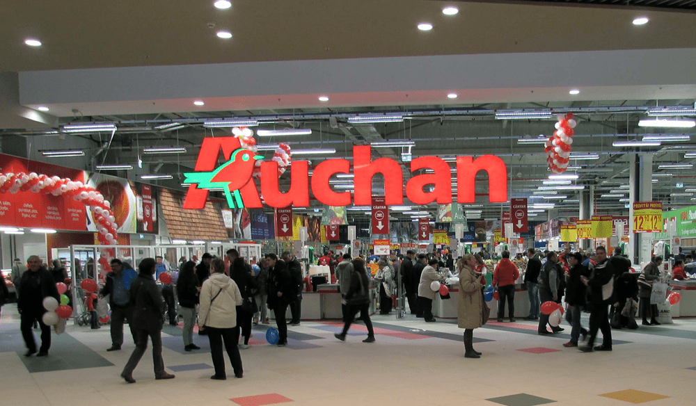 Zeci de magazine Auchan din toată ţara, amendate de ANPC. Care au fost cele mai frecvente abateri