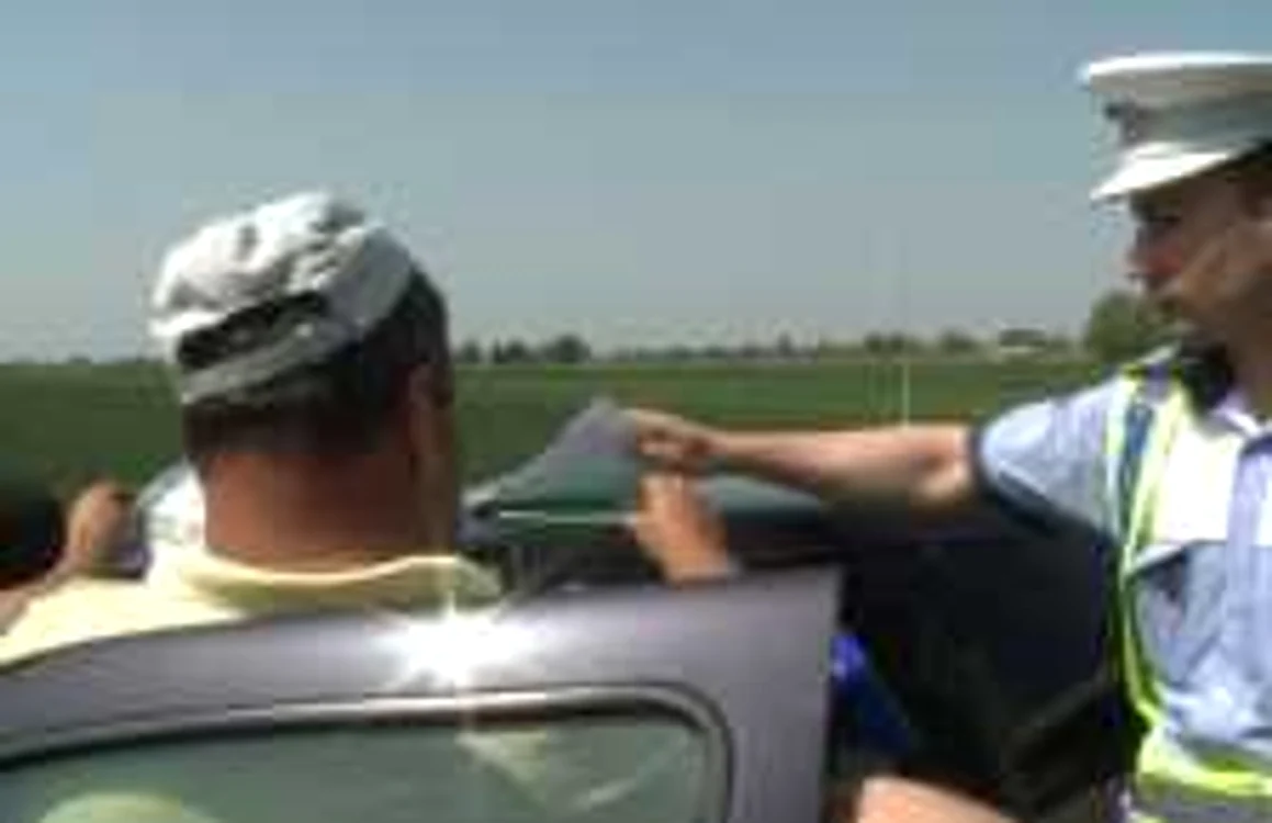 Vitezoman lăsat fără permis, după ce a fost prins conducând cu peste 240 km/h    FOTO Adevărul
