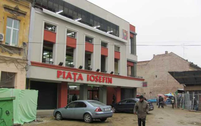 Strada pe care se află noul mall agroalimentar se va reface în totalitate