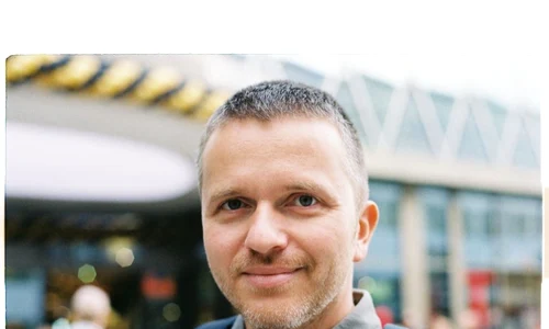 „Încerc să rămîn lucid și să nu mă las fermecat de film” – interviu cu Cătălin CRISTUȚIU jpeg