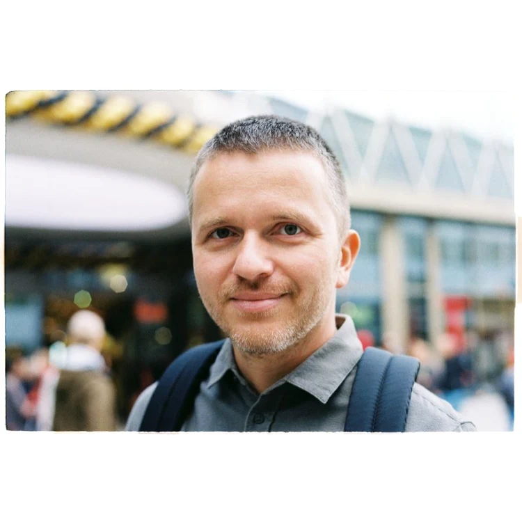 „Încerc să rămîn lucid și să nu mă las fermecat de film” – interviu cu Cătălin CRISTUȚIU jpeg