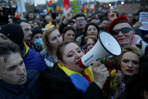 Proteste anti-restricţii covid - anti-vaccinare obligatorie - Bucureşti - Diana Şoşoacă / 20 mar 2021 / FOTO Inquam Photos / Octav Ganea