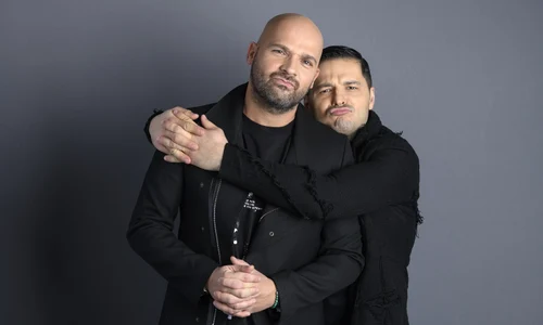 1 liviu si andrei se transforma in trupa andre 2 jpg jpeg