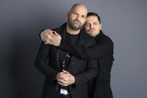 1 liviu si andrei se transforma in trupa andre 2 jpg jpeg
