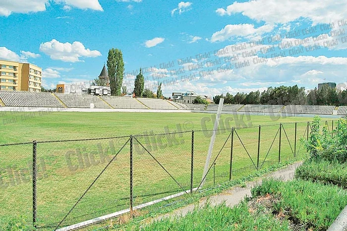 Patronul Şiman spune că nu este vinovat cu nimic de situaţia actuală a acestei echipe de tradiţii din România (Fotografii: Roberto Sălceanu/Mediafax