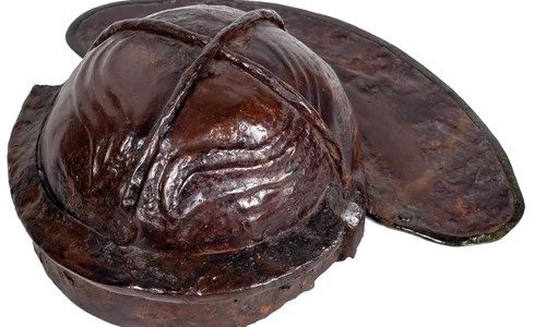 Misterul coifului de legionar roman descoperit în castrul de la Berzovia (Caraș Severin) jpeg