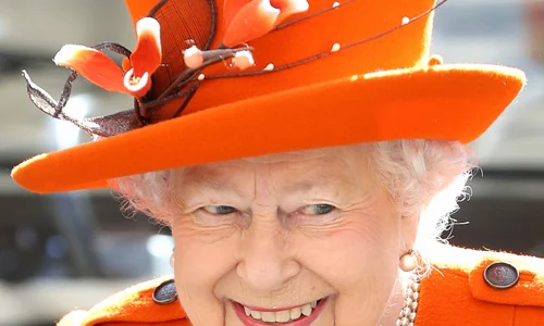 The Queen Visits The Royal Academy Of Arts jpeg