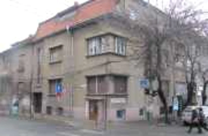 Strada Paris nr.19, casa unde a locuit  Sergiu Nicolaescu în Timişoara