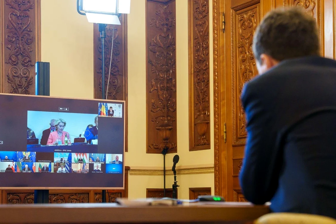 FOTO Nicușor Dan / X