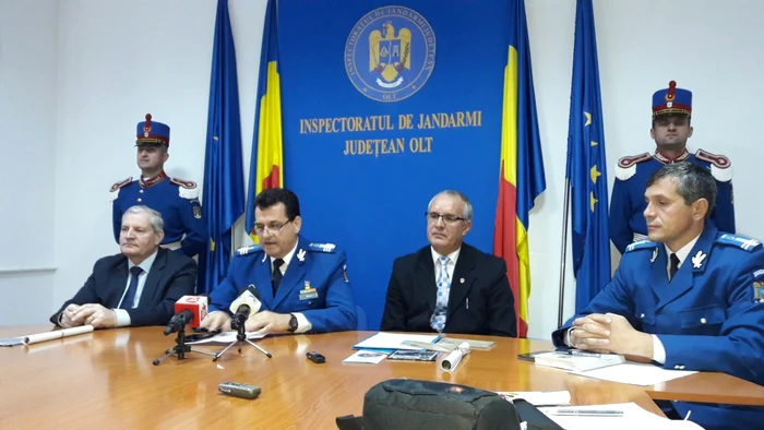 Filmul “Repere istorice – Aportul militar al Jandarmeriei în judeţul Olt” a fost lansat la sediul IJJ Olt: FOTO: Alina Mitran