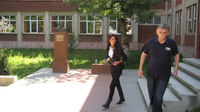 Roxana Coldea a susţinut examenul la matematică FOTO CRISTIAN FRANŢ