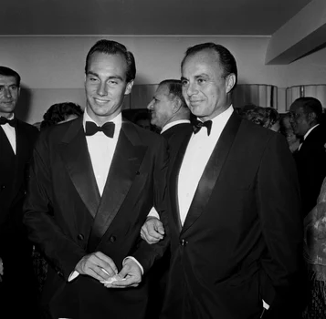 Prințul Karim Aga Khan și tatăl său, Prințul Ali Aga Khan. FOTO: Getty Images