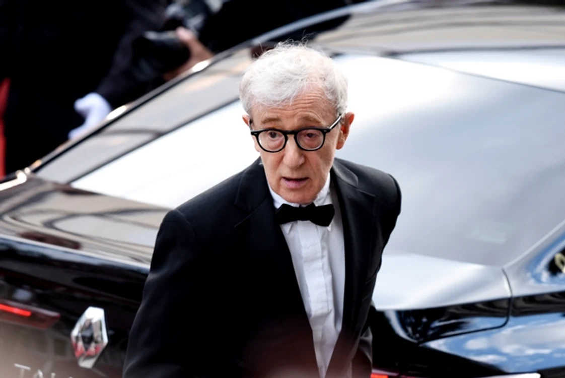 Ronan Farrow este fiul lui Woody AllenFoto: Getty