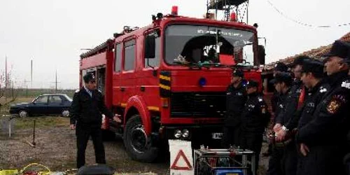 Bacău: Cursuri de pregătire la Inspectoratul pentru Situații de Urgență