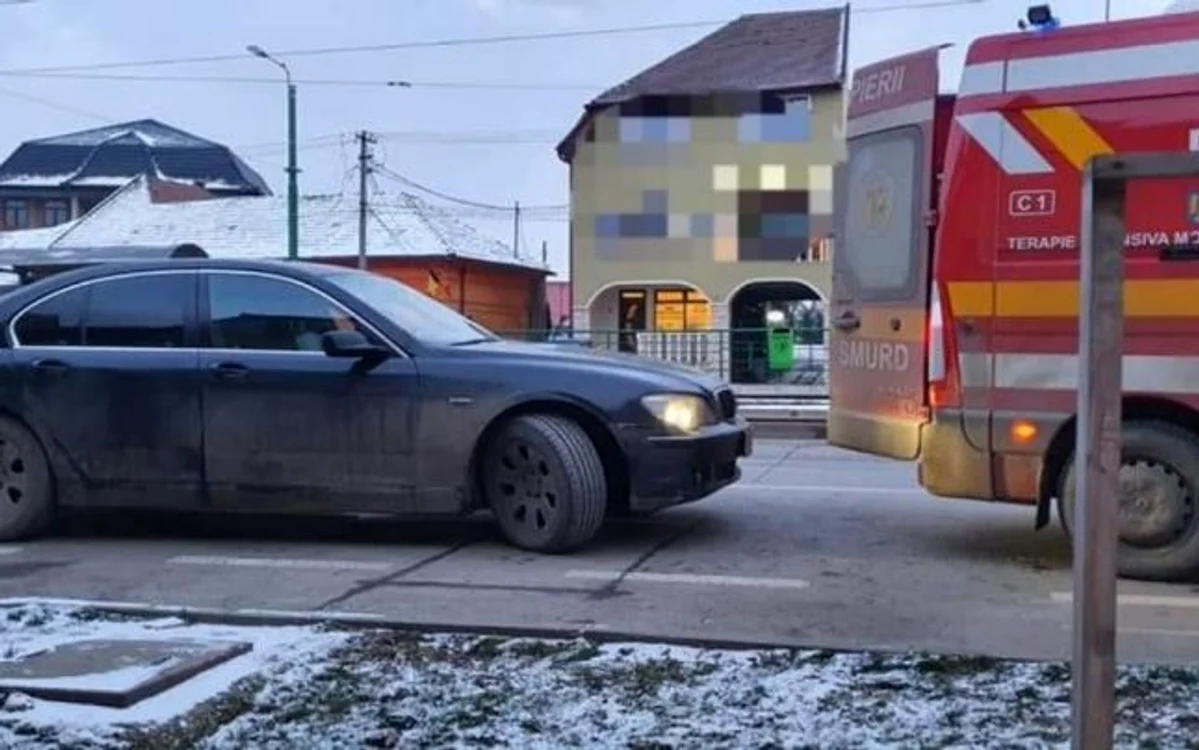 BMW-ul care a blocat ambulanţa de la SMURD FOTO ISU Arad