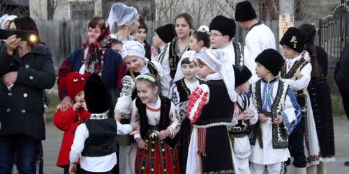 sărbătoare d edragobete la crainici FOTO Corina Macavei 