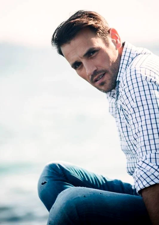 8 nikos vertis jpg jpeg