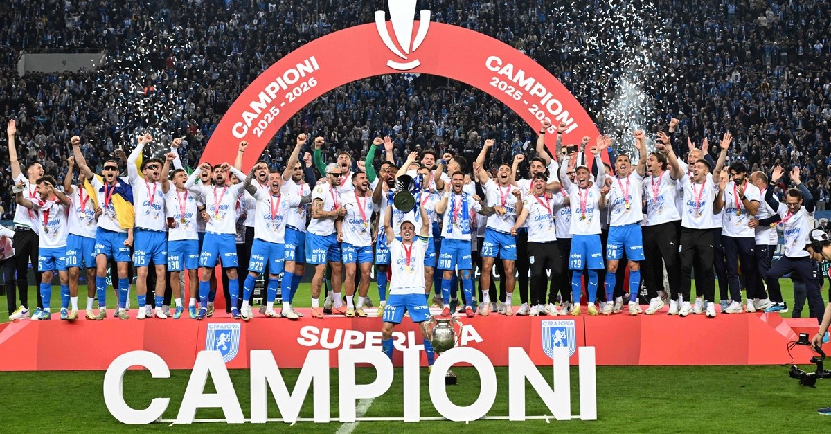 Craiova, petrecere titlu cu suporterii