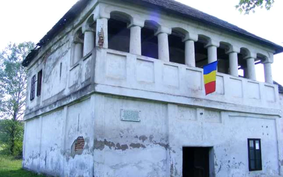 Cula lui Tudor Vladimirescu de la Cerneţi FOTO Corina Macavei